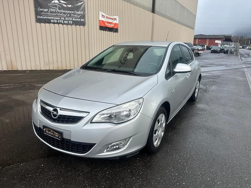 Gebraucht Opel Astra Enjoy 115 PS (84 kW) 2011