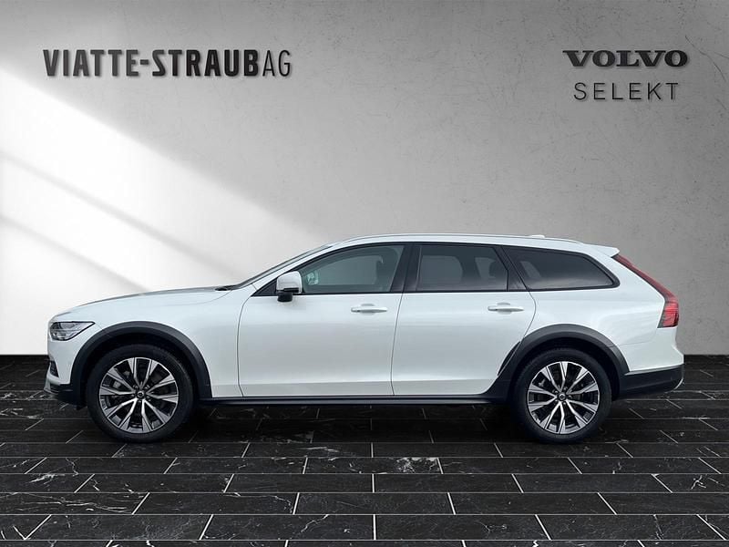 Gebraucht Volvo V90 CC Plus 264 PS (194 kW) 2024 Weiss Kombi