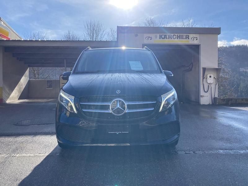 Gebraucht Mercedes V250 Avantgarde 190 PS (139 kW) 2022 Schwarz Van / Kleinbus