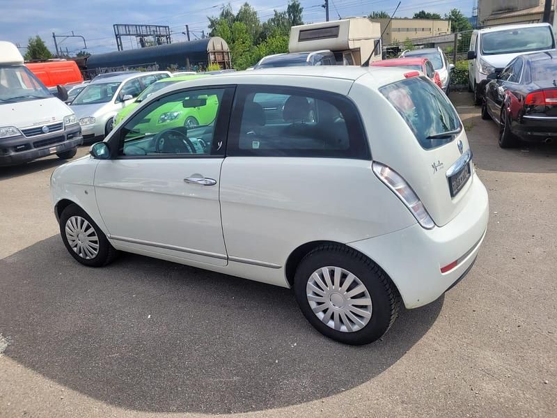 Gebraucht Lancia Ypsilon 78 PS (57 kW) 2009 Kleinwagen