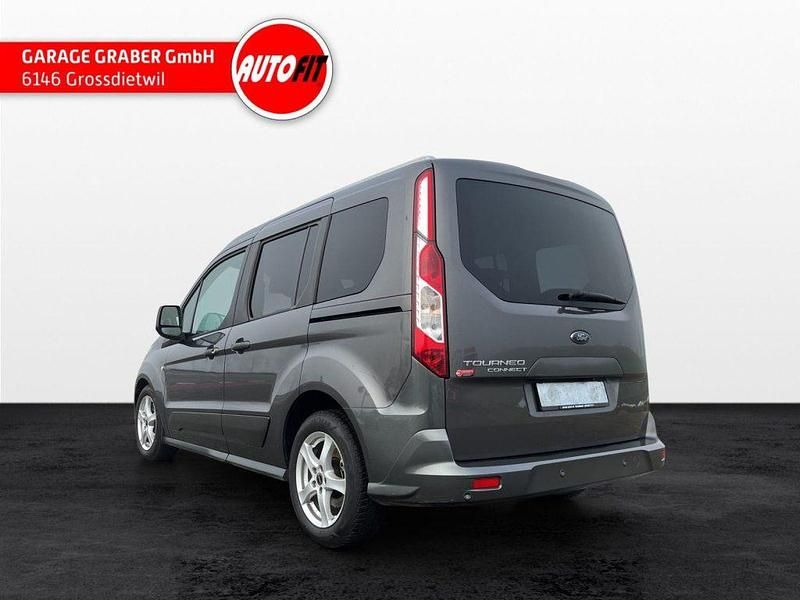 Gebraucht Ford Tourneo Connect Titanium 120 PS (88 kW) 2015 Van / Kleinbus