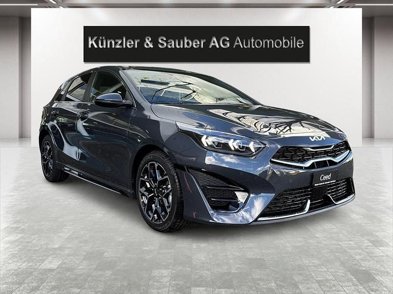 Neu Kia Ceed GT-Line 140 PS (102 kW) 2025 Kleinwagen