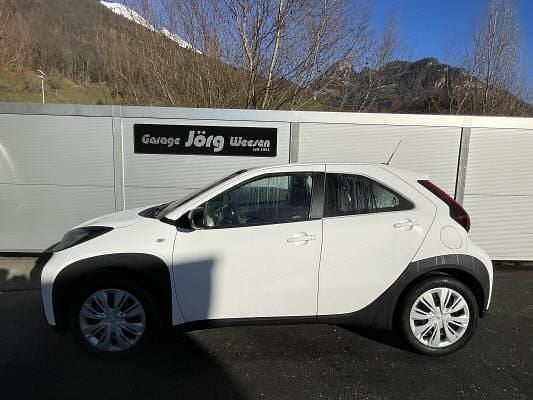 Gebraucht Toyota Aygo X Comfort 72 PS (52 kW) 2024 Weiss SUV
