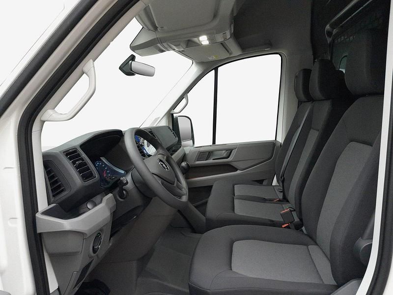 Gebraucht VW Crafter 177 PS (130 kW) 2024 Candyweiss Van