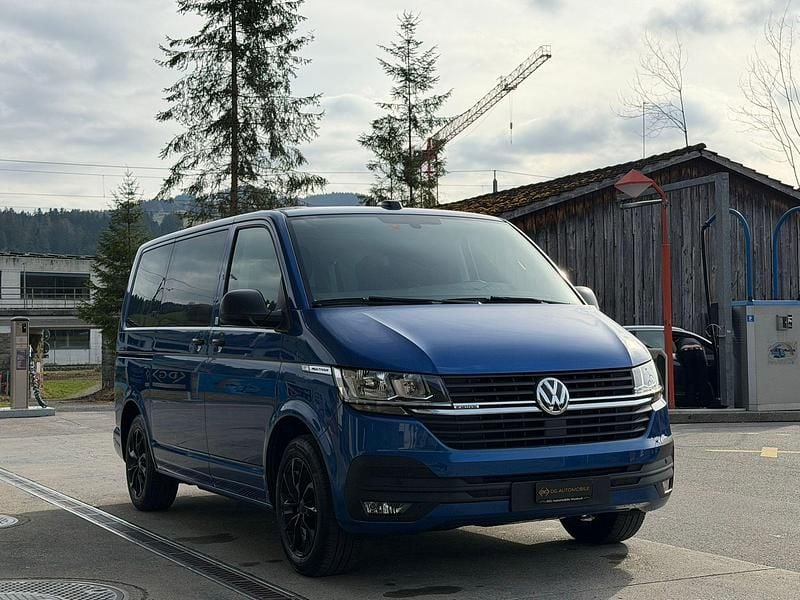 Gebraucht VW Multivan Trendline 150 PS (110 kW) 2022 Van