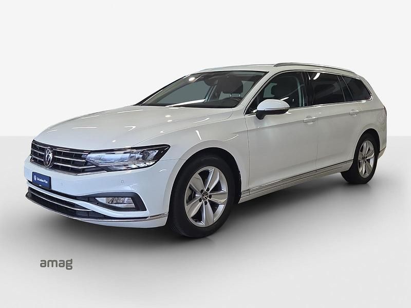 Gebraucht VW Passat Elegance 200 PS (147 kW) 2021 Pure white uni Kombi