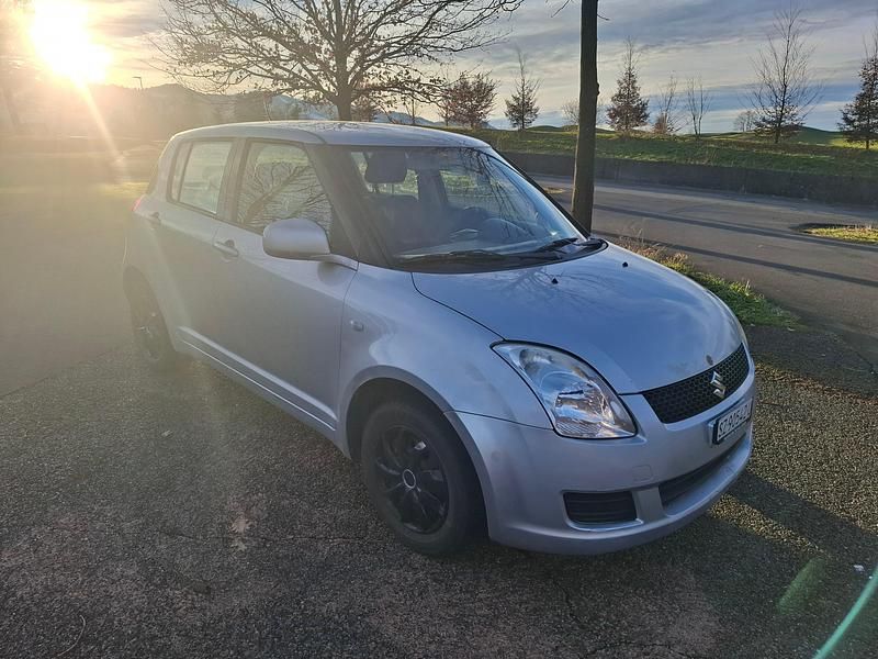 Gebraucht 2009 Suzuki Swift GL | CHF 2’500 (Etwas zu teuer) - Bild 1/4