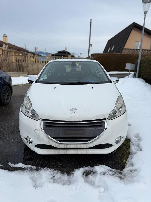 Gebraucht Peugeot 208 156 PS (114 kW) 2013 Kleinwagen