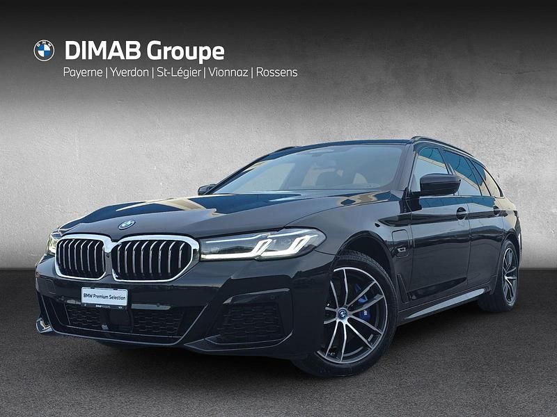 Gebraucht BMW 530e M Sport 292 PS (214 kW) 2024 Schwarz Limousine