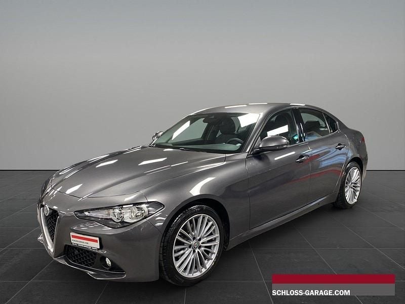 Gebraucht Alfa Romeo Giulia Super 201 PS (147 kW) 2019 Grau Limousine