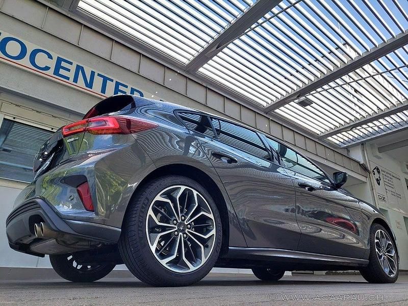Gebraucht Ford Focus ST-Line X 155 PS (114 kW) 2024 Limousine