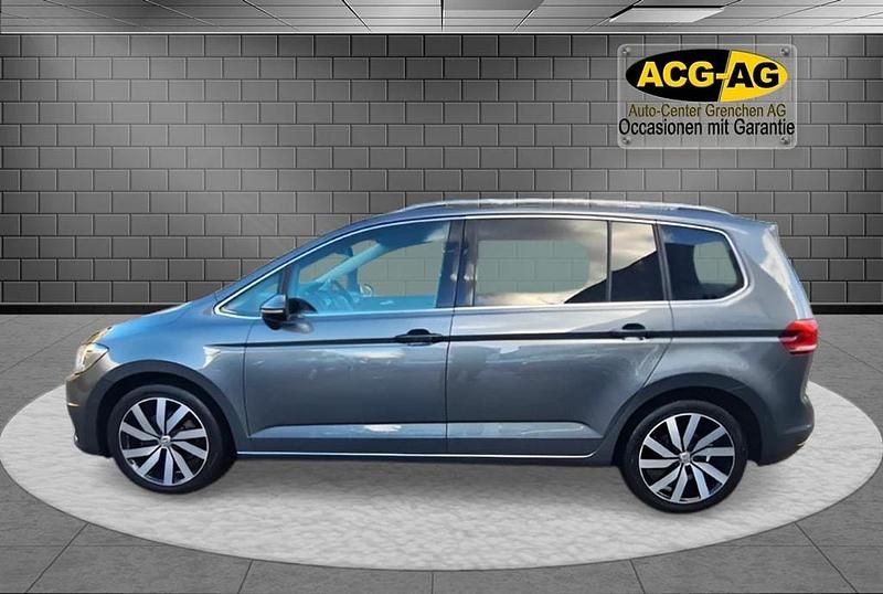 Gebraucht VW Touran Highline 150 PS (110 kW) 2020 Van / Kleinbus