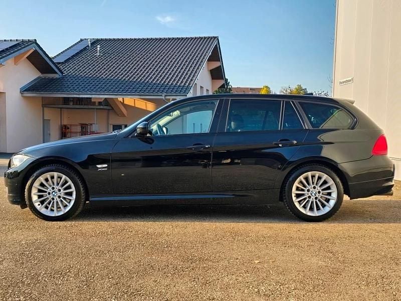 Gebraucht BMW 330 245 PS (180 kW) 2010 Kombi