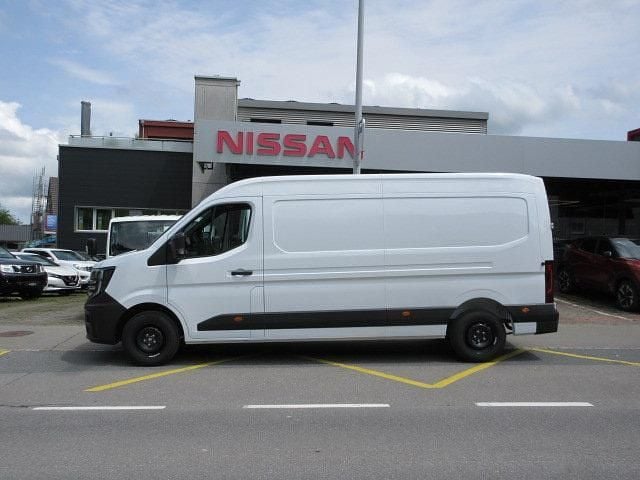 Neu Nissan Interstar N-Connecta 150 PS (110 kW) 2025 Van
