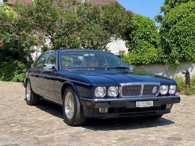 Gebraucht 1994 Daimler Double Six Serie 1 | CHF 34’900 - Bild 1/4