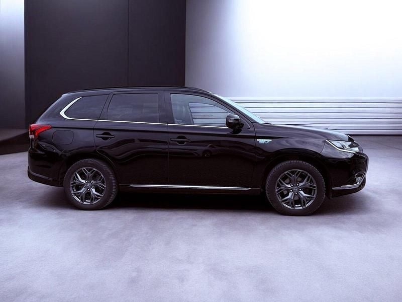 Gebraucht Mitsubishi Outlander P-HEV 121 PS (88 kW) 2018 SUV