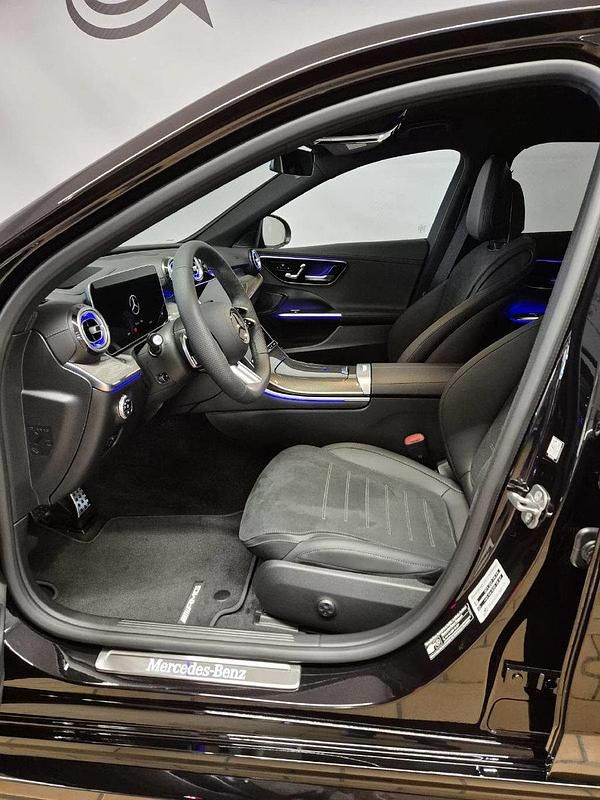Neu Mercedes C200 AMG line 204 PS (150 kW) 2025 Schwarz Limousine