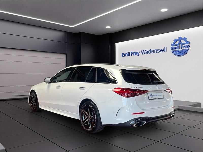 Neu Mercedes C220 AMG line 197 PS (144 kW) 2025 Weiss Kombi