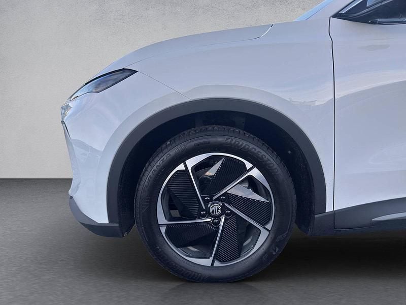 Neu MG S5 Luxury 169 kW (231 PS) 2025 Schwarz SUV