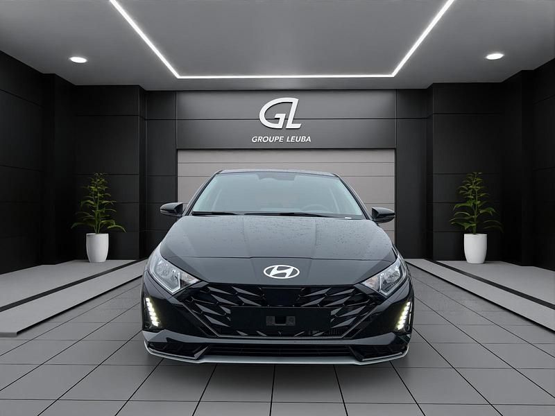 Neu Hyundai i20 100 PS (73 kW) 2025 Grau Kleinwagen