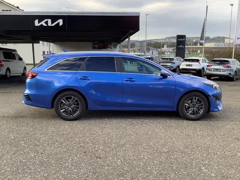 Gebraucht Kia Ceed Sportswagon Style 141 PS (103 kW) 2023 Kombi