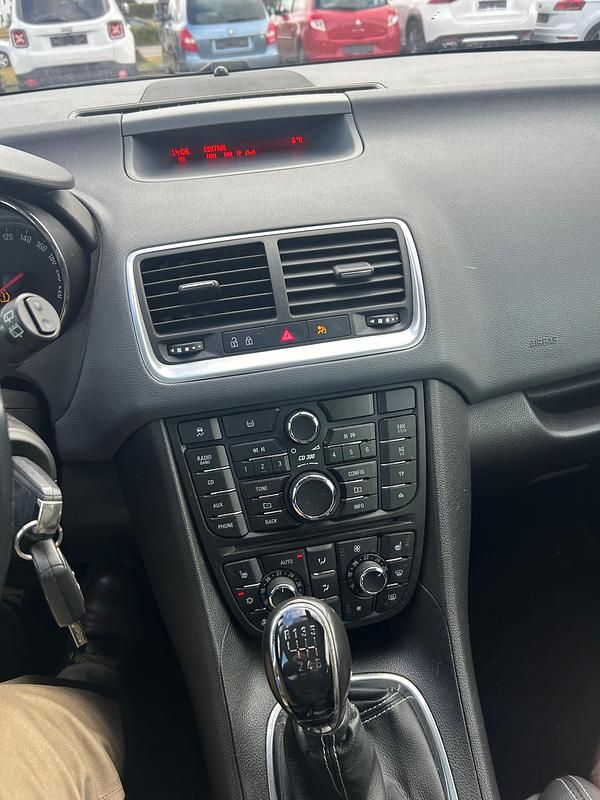 Gebraucht Opel Meriva Cosmo 140 PS (102 kW) 2011 Van / Kleinbus