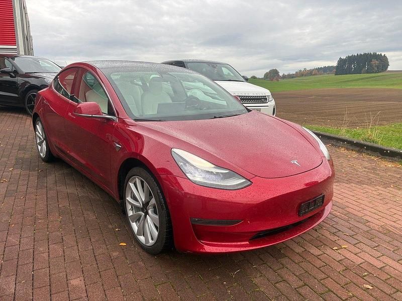 Gebraucht 2019 Tesla Model 3 Limousine | CHF 16’900 (Fairer Preis) - Bild 1/4
