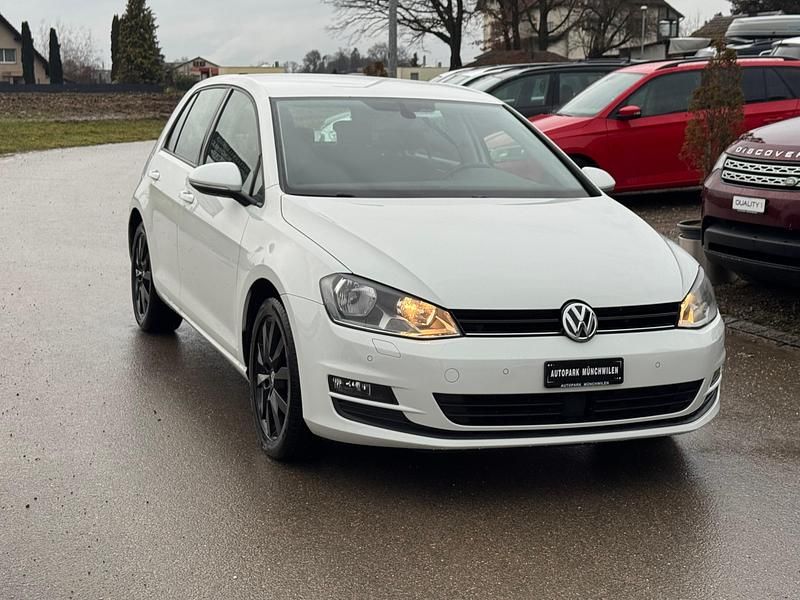 Gebraucht VW Golf VII Comfortline 122 PS (89 kW) 2015