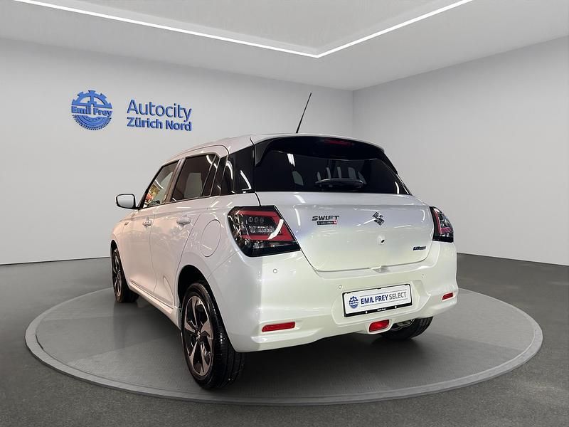 Gebraucht Suzuki Swift 82 PS (60 kW) 2025 Weiss Limousine
