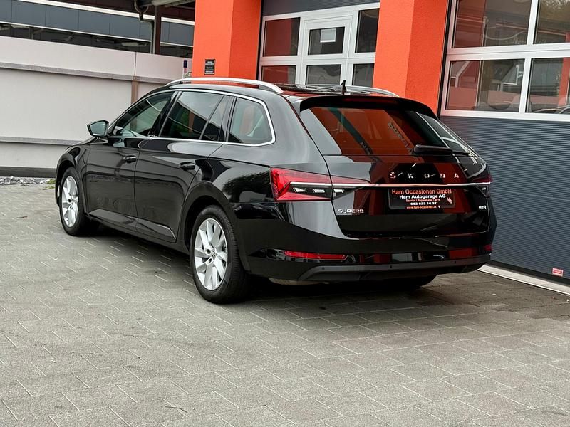 Gebraucht Skoda Superb Style 200 PS (147 kW) 2023 Kombi