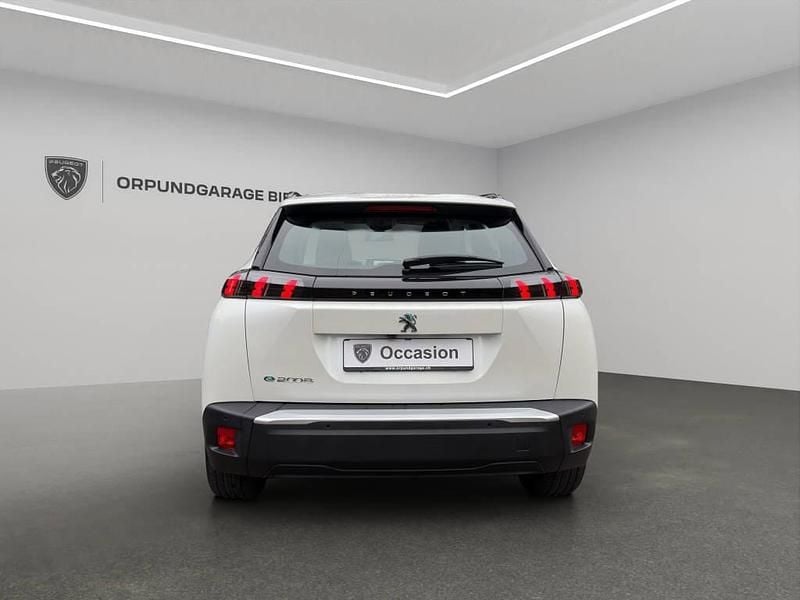 Gebraucht Peugeot e-2008 Allure 100 kW (136 PS) 2021 SUV