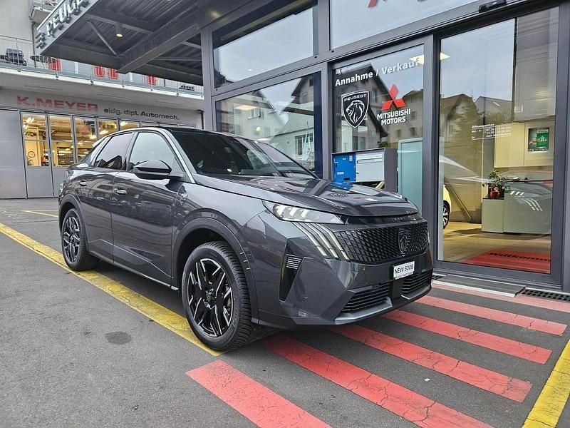 Grau Gebraucht 2024 Peugeot 3008 GT SUV | CHF 37’990 - Bild 1/4