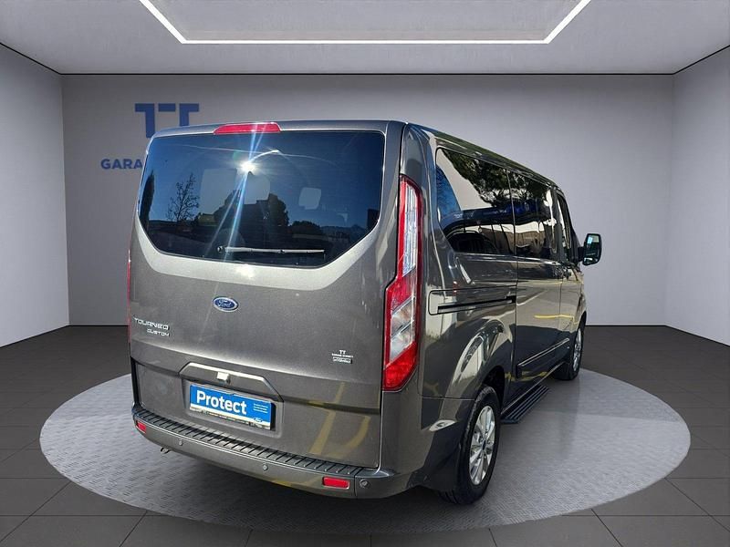 Gebraucht Ford Tourneo Titanium 127 PS (93 kW) 2020 Van / Kleinbus