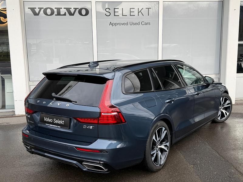 Gebraucht Volvo V60 R-Design 190 PS (139 kW) 2019 Kombi