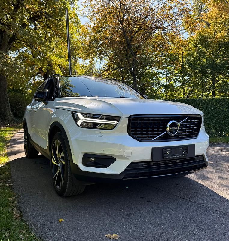 Gebraucht 2021 Volvo XC40 R-Design SUV | CHF 33’990 (Teuer) - Bild 1/4