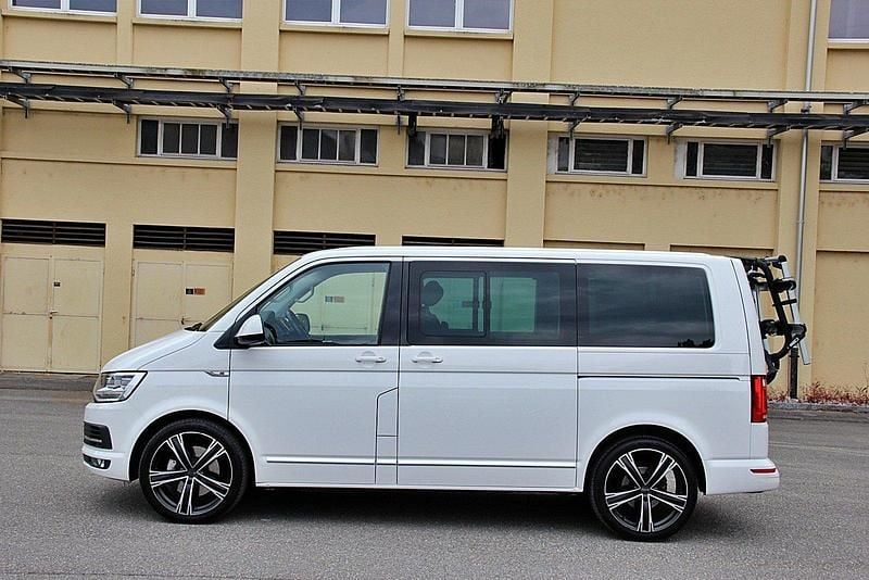 Gebraucht VW Multivan Highline 235 PS (172 kW) 2017 Van