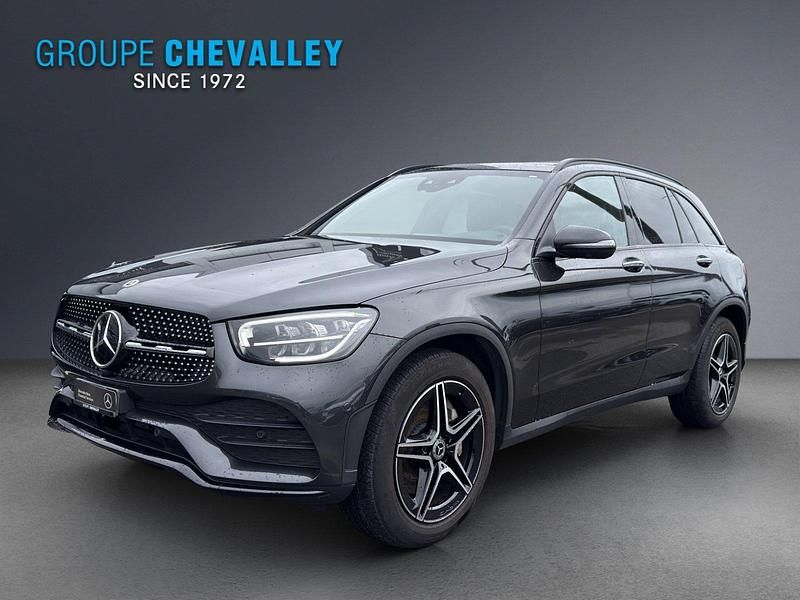 Gebraucht Mercedes GLC200 AMG line 197 PS (144 kW) 2022 Anthrazit SUV
