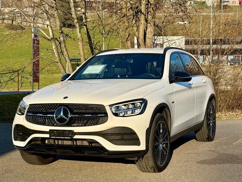 Gebraucht Mercedes GLC300e AMG line 319 PS (234 kW) 2020