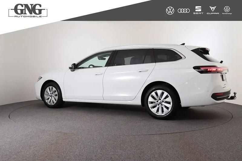 Neu VW Passat Business 193 PS (141 kW) 2026 Weiss Kombi