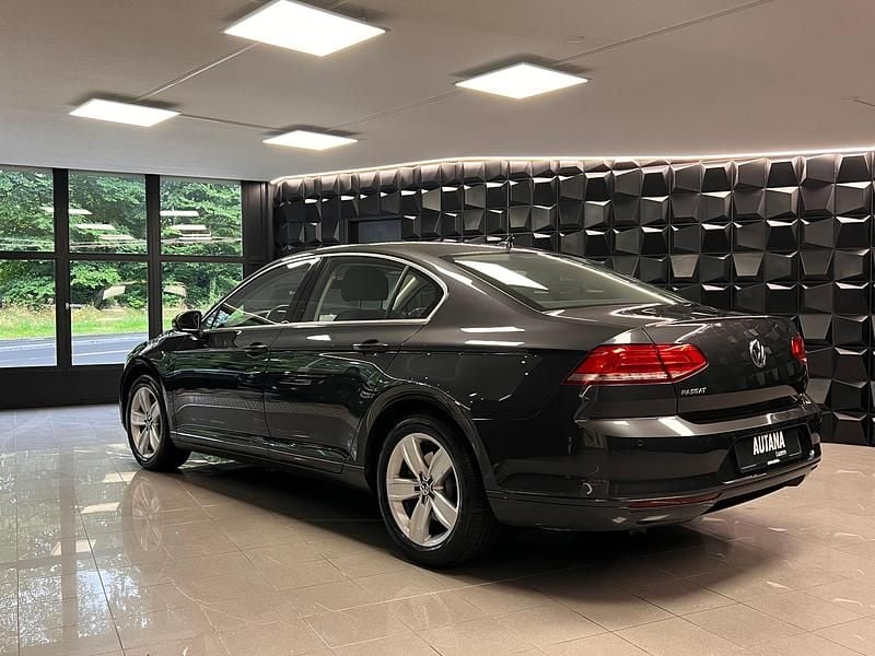 Gebraucht VW Passat Trendline 150 PS (110 kW) 2018 Kombi