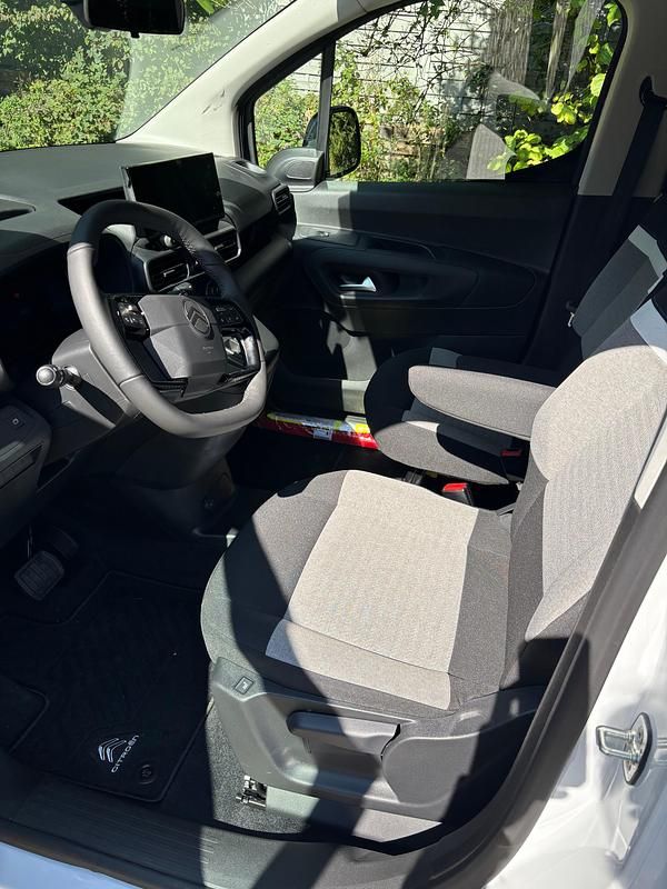 Gebraucht Citroën Berlingo 130 PS (95 kW) 2025 Van / Kleinbus