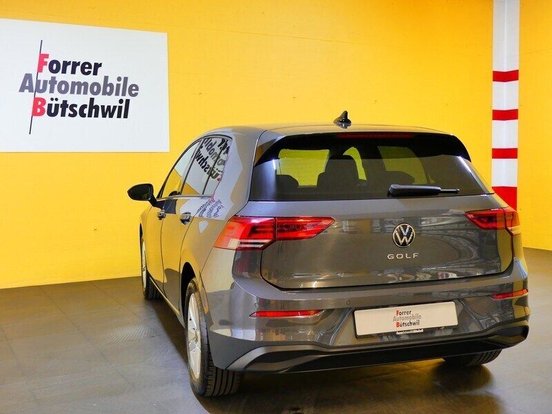 Gebraucht VW Golf VIII Life 130 PS (95 kW) 2020