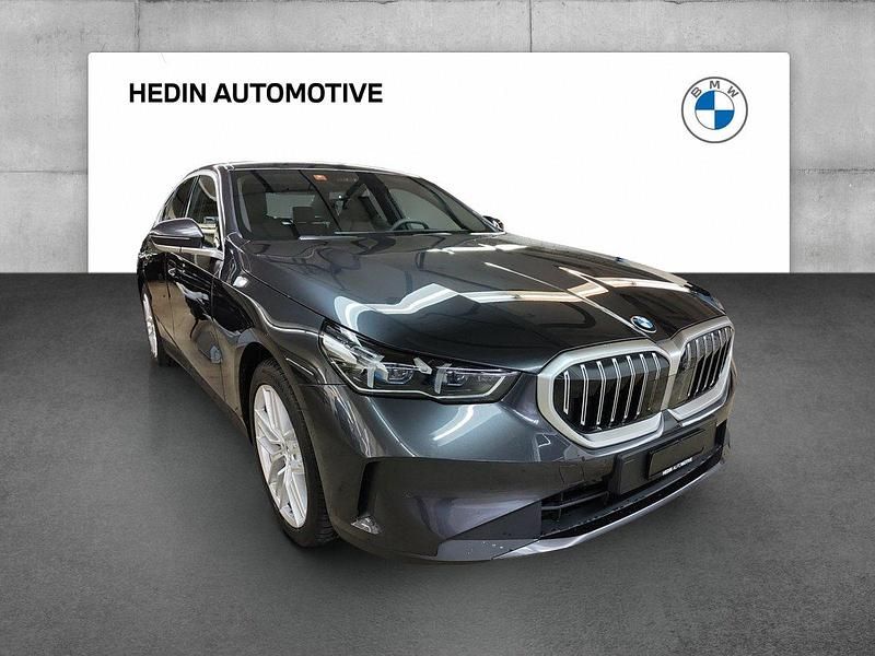 Gebraucht BMW 540 Comfort Edition 303 PS (222 kW) 2024 Limousine