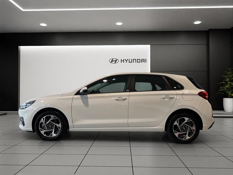 Neu Hyundai i30 140 PS (102 kW) 2025 Weiss Limousine