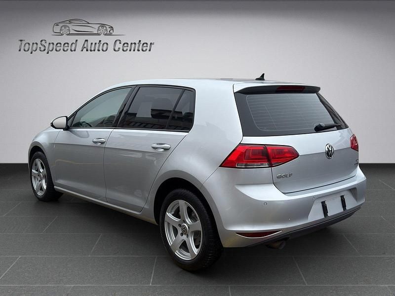 Gebraucht VW Golf Comfortline 105 PS (77 kW) 2013 Limousine