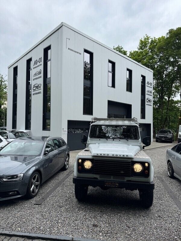 Gebraucht Land Rover Defender 122 PS (89 kW) 2012 SUV
