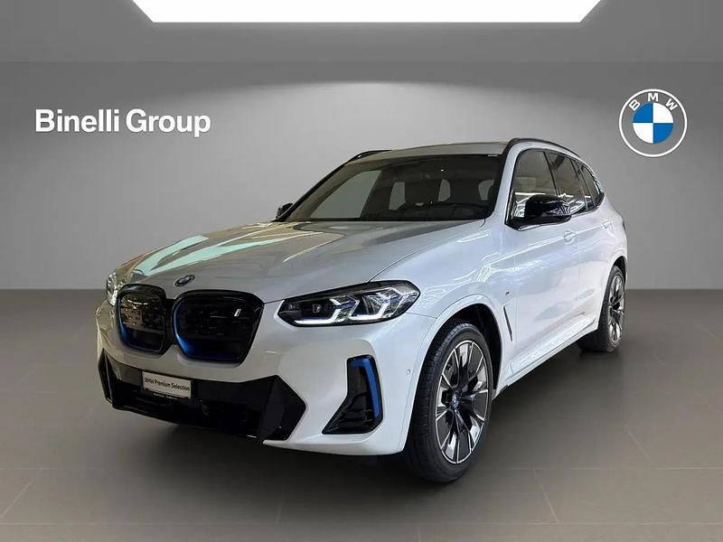 Weiss Gebraucht 2025 BMW iX3 Impressive SUV | CHF 50’850 - Bild 1/4