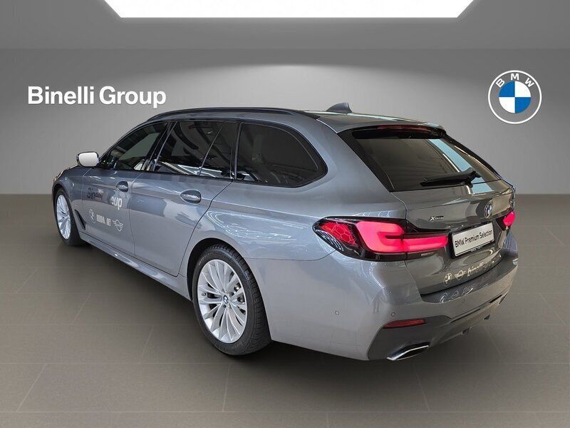 Gebraucht BMW 530 Shadowline 296 PS (217 kW) 2023 Grau Kombi
