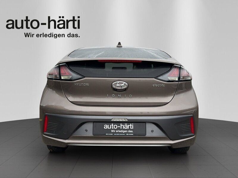 Gebraucht Hyundai Ioniq 100 kW (136 PS) 2019 Beige Kleinwagen