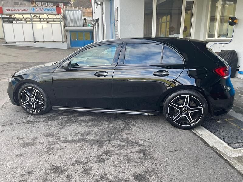 Gebraucht Mercedes A200 AMG line 163 PS (119 kW) 2019